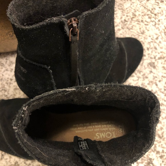 TOMS black suede wedge booties - Picture 5 of 6